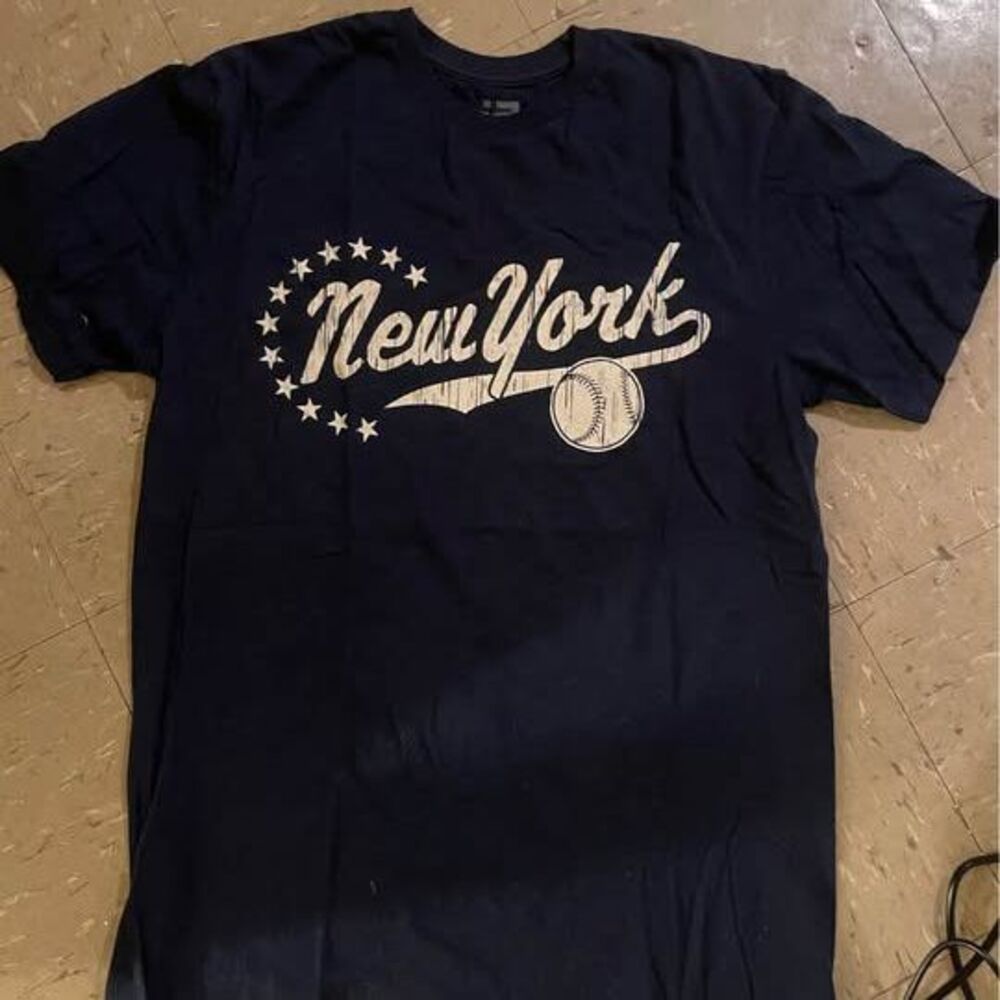 Men's Navy Blue New York Yankees Baseball Shirt, Men's S